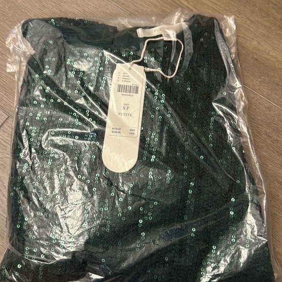 NWT! Anthropologie Dark Green Flat White Sequin Top - ALL PETITE SIZES 💎 - Picture 6 of 11